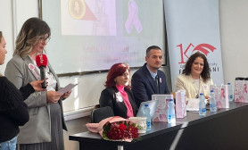 Universiteti “Fehmi Agani” në Gjakovë, organizoi përmbylljen e fushatës së ndërgjegjësimit për kancerin e gjirit